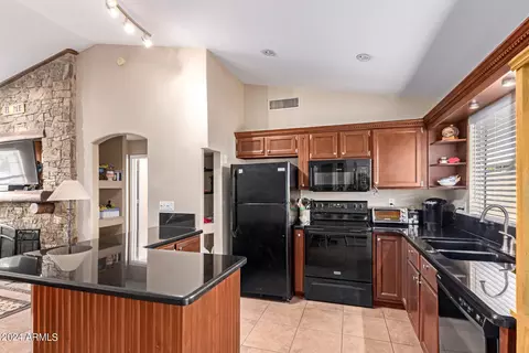 6323 E Quartz St, Mesa, AZ 85215 photo 9