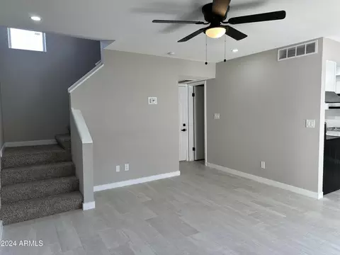 2256 W Wagon Wheel Dr, Phoenix, AZ 85021 photo 4