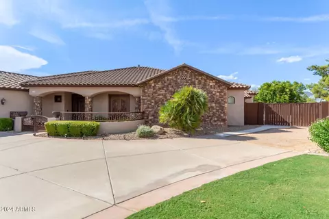 6918 E Granada St, Mesa, AZ 85207 photo 4