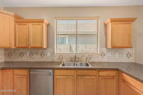 2330 W Beverly Rd, Phoenix, AZ 85041 photo 4