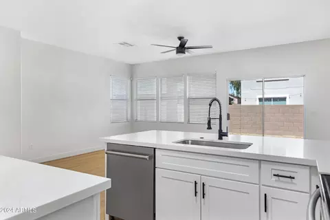 3910 W Carter Rd, Phoenix, AZ 85041 photo 17
