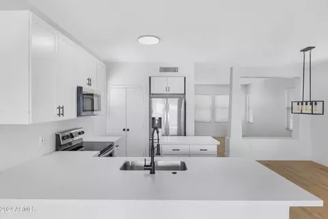 3910 W Carter Rd, Phoenix, AZ 85041 photo 15