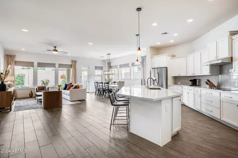1946 W El Cortez Trl, Phoenix, AZ 85085