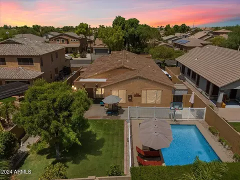 2597 S Buckaroo Trl, Gilbert, AZ 85295 photo 39