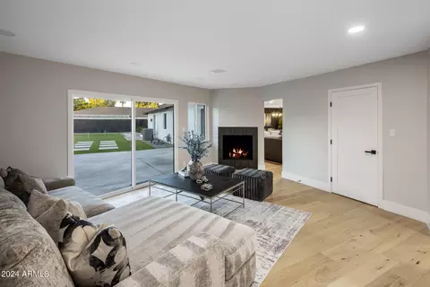 808 W Butler Dr, Phoenix, AZ 85021 photo 8