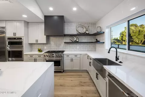808 W Butler Dr, Phoenix, AZ 85021 photo 3