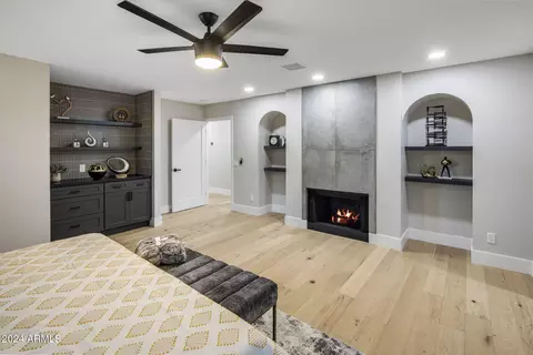 808 W Butler Dr, Phoenix, AZ 85021 photo 9