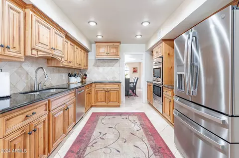2071 E La Vieve Ln, Tempe, AZ 85284 photo 4