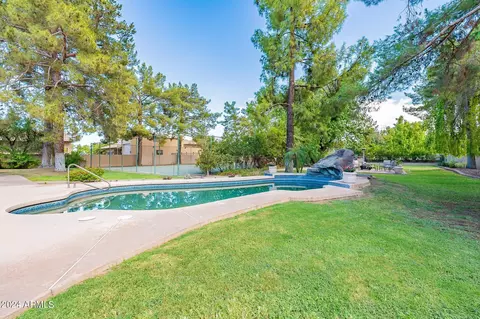 2071 E La Vieve Ln, Tempe, AZ 85284 photo 6