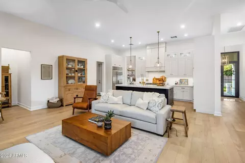 4147 E Clarendon Ave, Phoenix, AZ 85018 photo 12