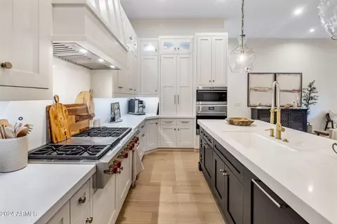 4147 E Clarendon Ave, Phoenix, AZ 85018 photo 8