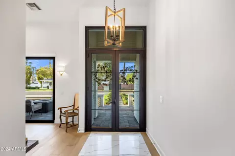 4147 E Clarendon Ave, Phoenix, AZ 85018 photo 5