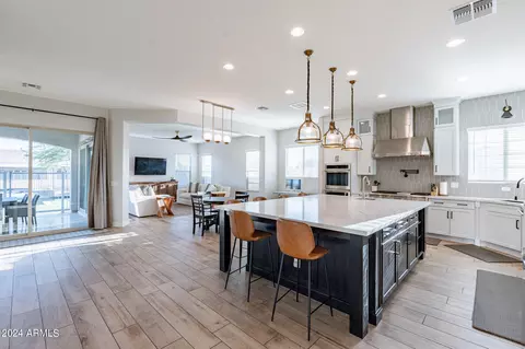 Kitchen - 10635 E Tarragon Ave, Mesa, AZ 85212 photo 5 of 6