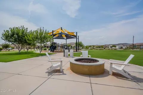 View/Area - 10635 E Tarragon Ave, Mesa, AZ 85212 photo 7 of 8