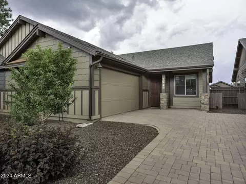 2528 W Mission Timber Cir, Flagstaff, AZ 86001