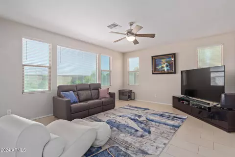 1672 E Dubois Ave, Gilbert, AZ 85298 photo 4