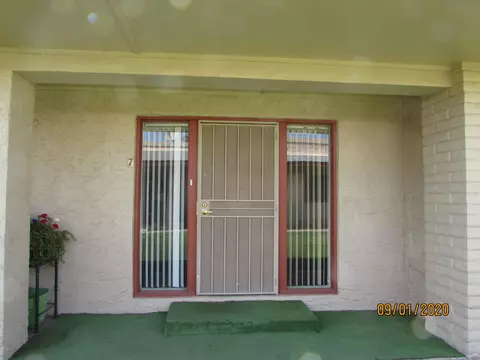 12810 N 113th Ave #7, Youngtown, AZ 85363