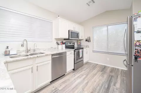 2258 E Soft Wind Dr, Phoenix, AZ 85024 photo 7