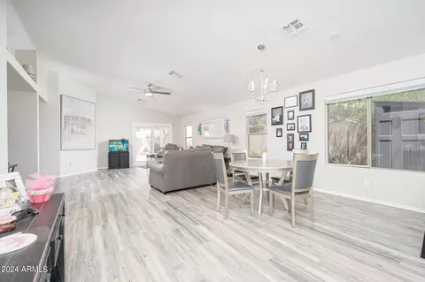 2258 E Soft Wind Dr, Phoenix, AZ 85024 photo 4