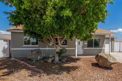 15017 N 27th Dr, Phoenix, AZ 85053 photo 2