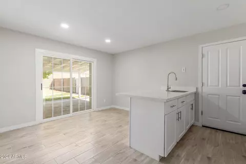 15017 N 27th Dr, Phoenix, AZ 85053 photo 10