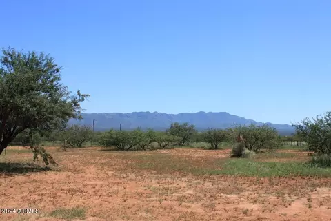 9774 E Coyote Trl, Hereford, AZ 85615 photo 35