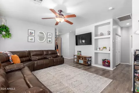 6702 E Roland St, Mesa, AZ 85215 photo 9