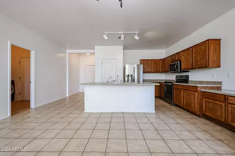 8207 W Florence Ave, Phoenix, AZ 85043 photo 8
