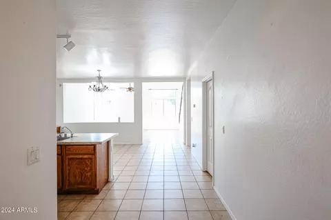 8207 W Florence Ave, Phoenix, AZ 85043 photo 3