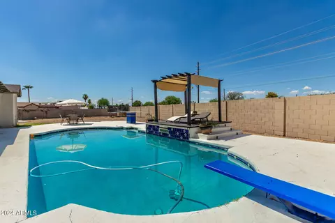 4850 N 80th Ave, Phoenix, AZ 85033