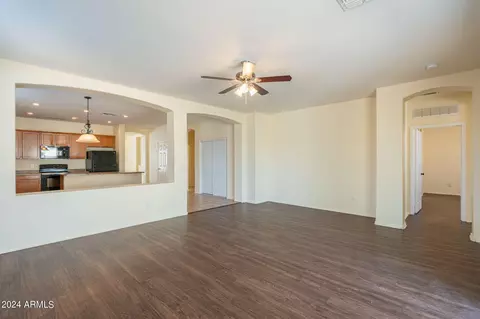 6604 S 16th Dr, Phoenix, AZ 85041 photo 14