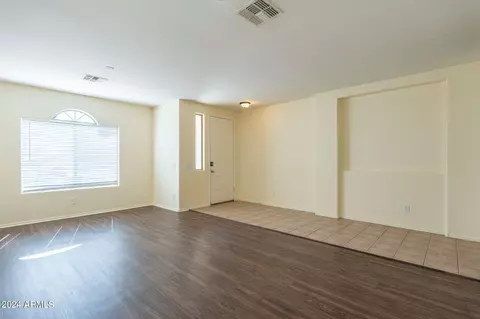 6604 S 16th Dr, Phoenix, AZ 85041 photo 4