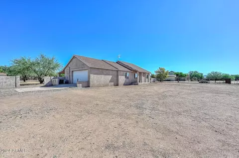 512 W Irvine Rd, Phoenix, AZ 85086