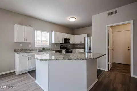 11256 E Contessa St, Mesa, AZ 85207 photo 3