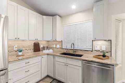 3301 E Nighthawk Way, Phoenix, AZ 85048 photo 9