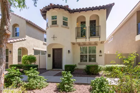 1056 S Reber Ave, Gilbert, AZ 85296