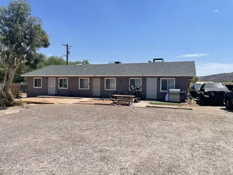9011 S 8th Pl, Phoenix, AZ 85042