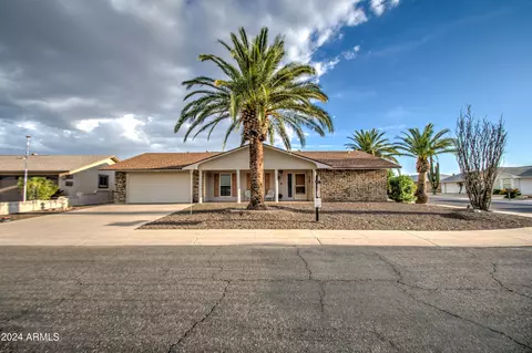10725 W Garnette Dr, Sun City, AZ 85373