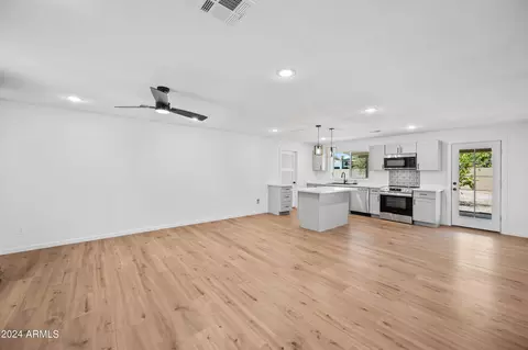810 W Morrow Dr, Phoenix, AZ 85027 photo 11