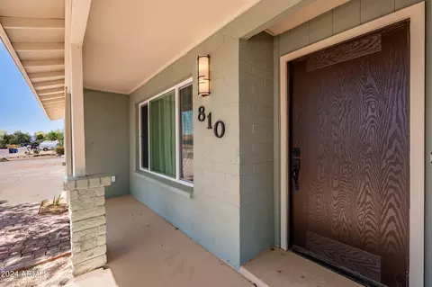 810 W Morrow Dr, Phoenix, AZ 85027 photo 2
