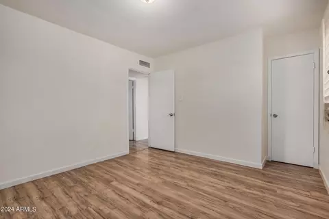 2211 E Waltann Ln, Phoenix, AZ 85022 photo 19
