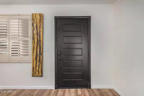 2211 E Waltann Ln, Phoenix, AZ 85022 photo 9