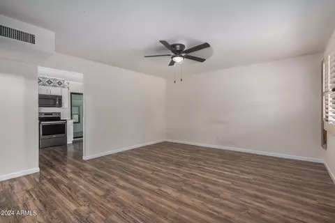 2211 E Waltann Ln, Phoenix, AZ 85022 photo 11