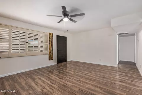 2211 E Waltann Ln, Phoenix, AZ 85022 photo 10