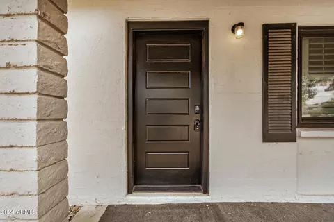 2211 E Waltann Ln, Phoenix, AZ 85022 photo 5