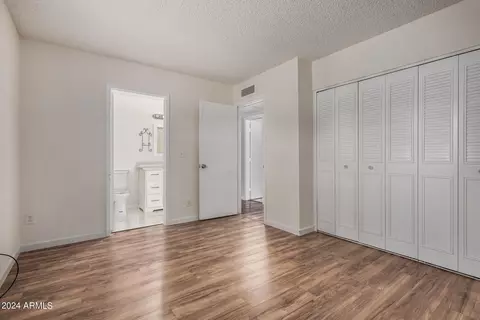 2211 E Waltann Ln, Phoenix, AZ 85022 photo 16