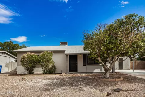 2211 E Waltann Ln, Phoenix, AZ 85022
