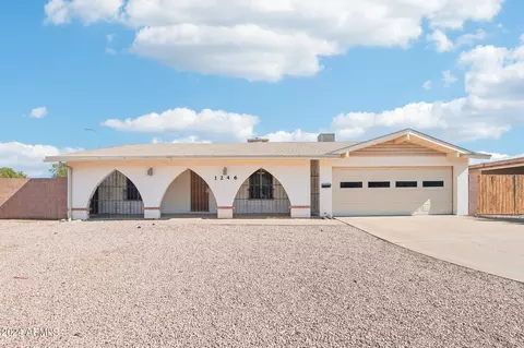 1246 W Erie St, Chandler, AZ 85224