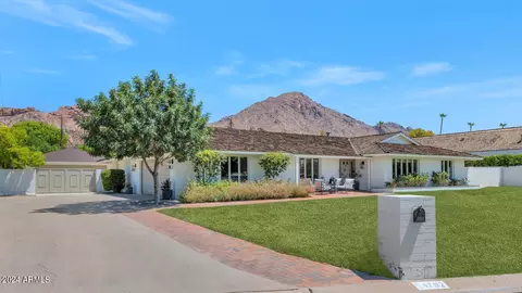 4702 E Arcadia Ln, Phoenix, AZ 85018