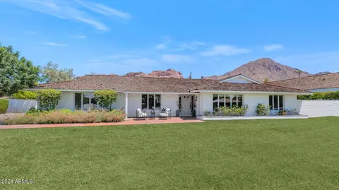 4702 E Arcadia Ln, Phoenix, AZ 85018 photo 2